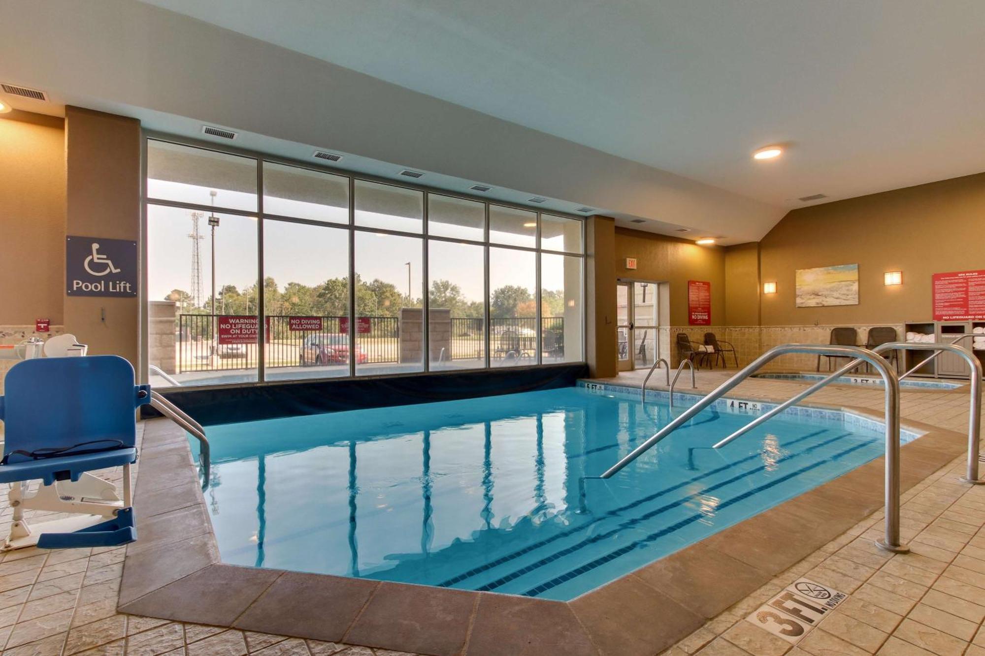 Drury Inn & Suites Меридиан Экстерьер фото