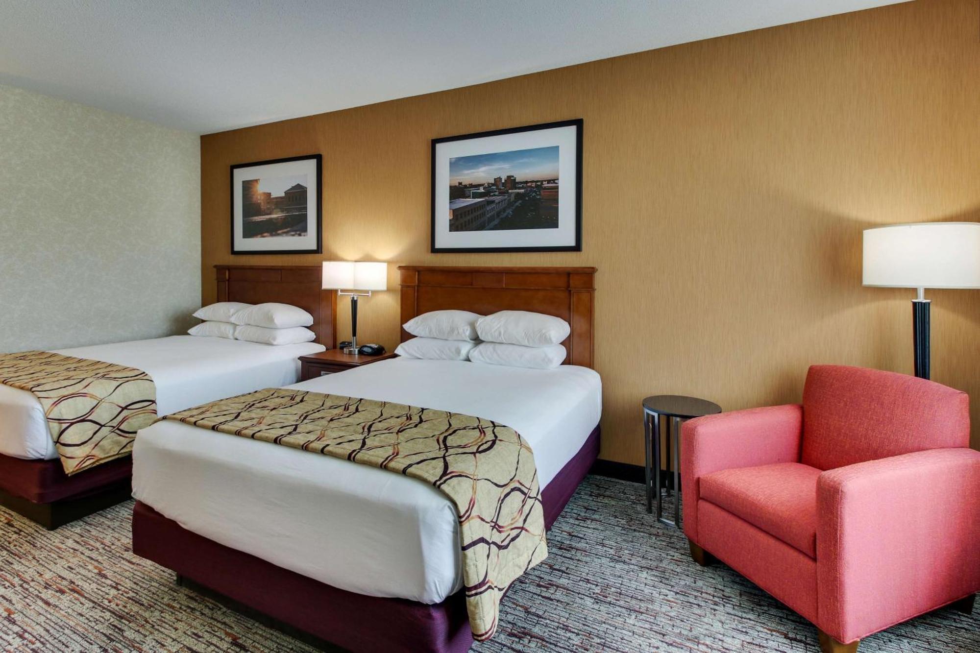 Drury Inn & Suites Меридиан Экстерьер фото