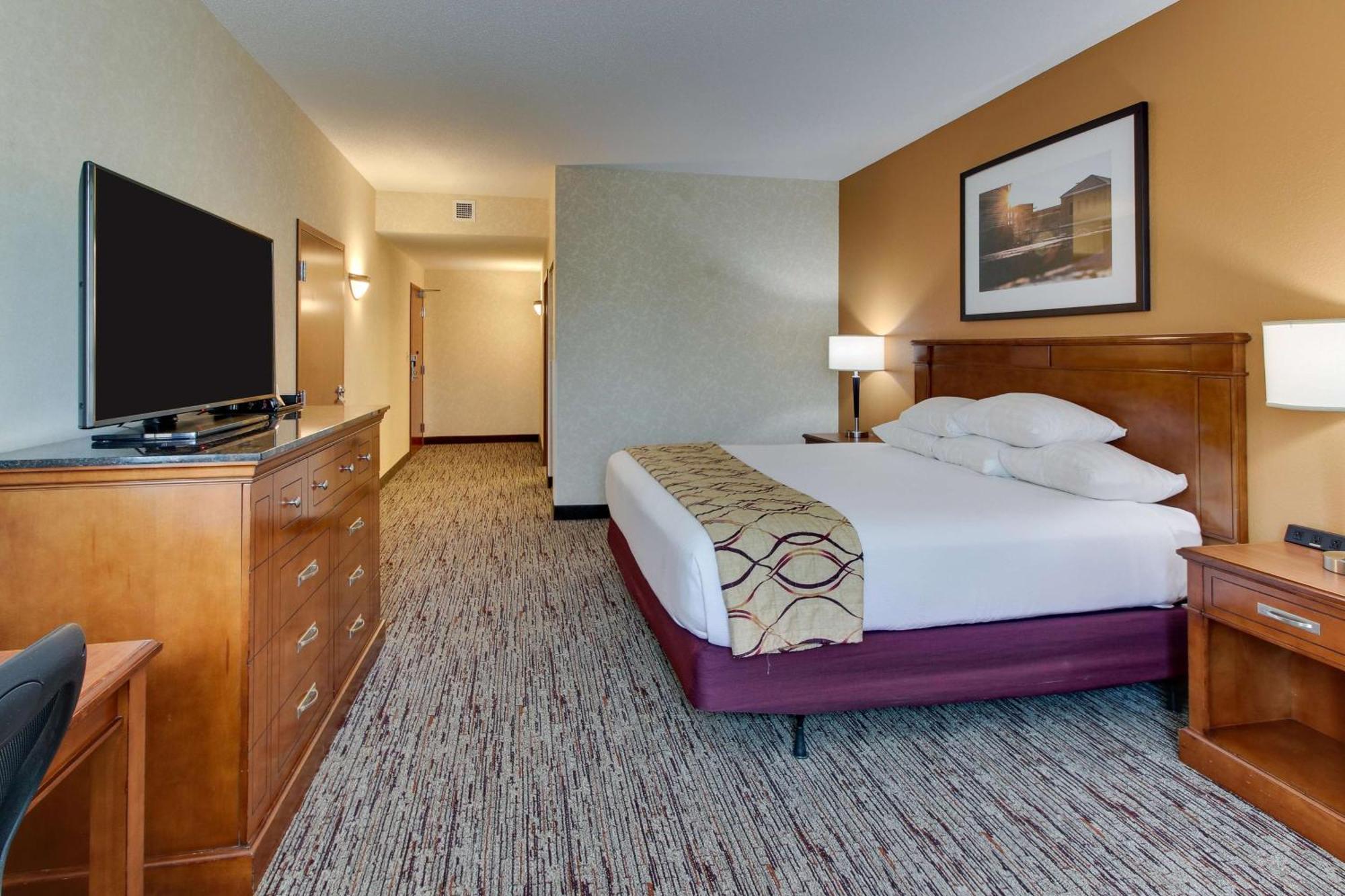 Drury Inn & Suites Меридиан Экстерьер фото