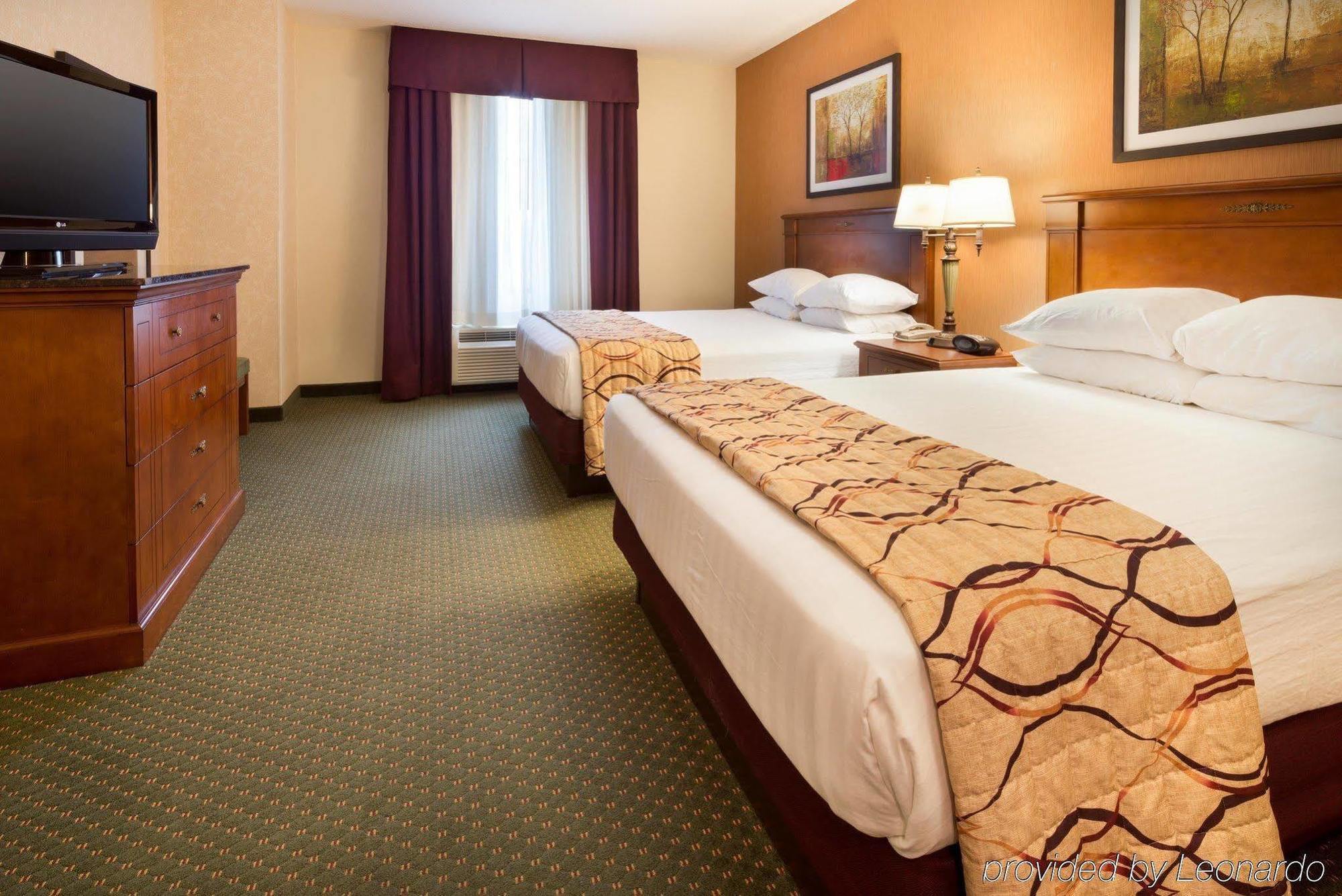 Drury Inn & Suites Меридиан Экстерьер фото